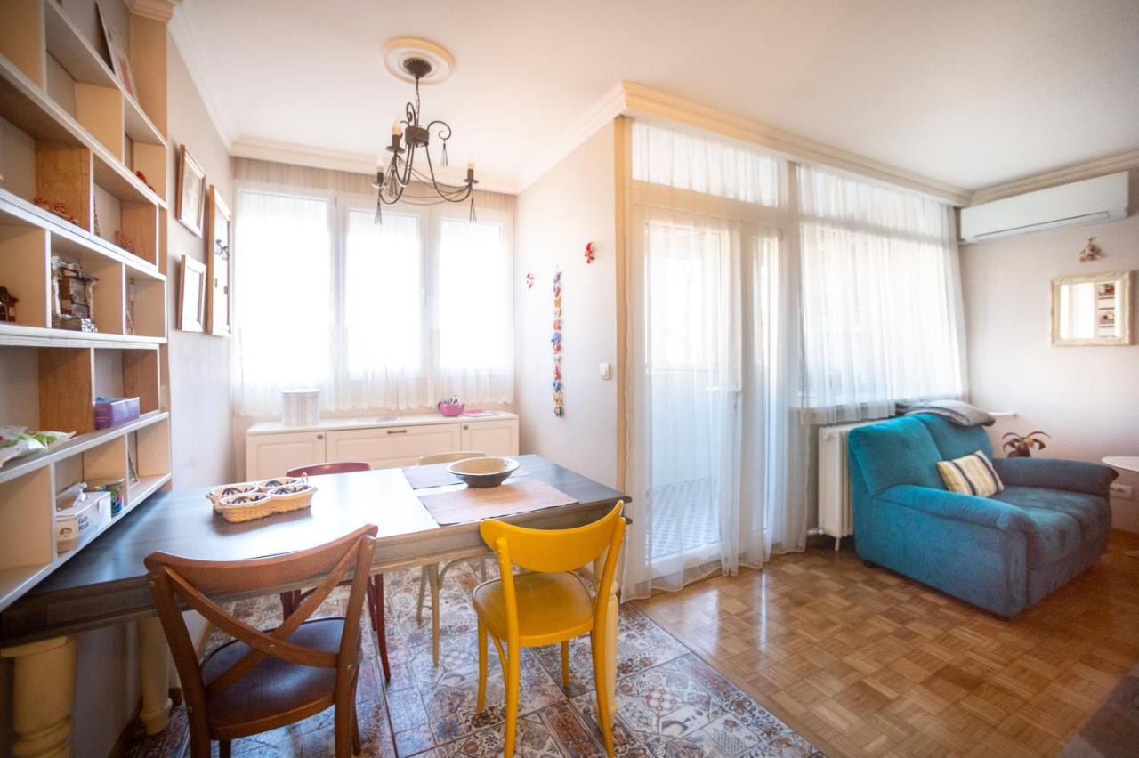 Sava Centar 1-Bedroom Apartments In The Heart Of New 베오그라드 외부 사진
