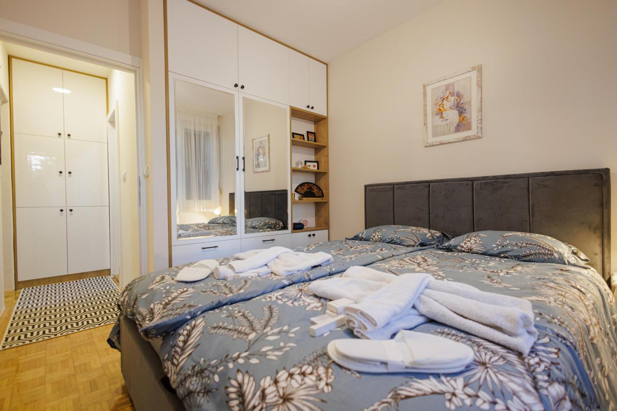 Sava Centar 1-Bedroom Apartments In The Heart Of New 베오그라드 외부 사진