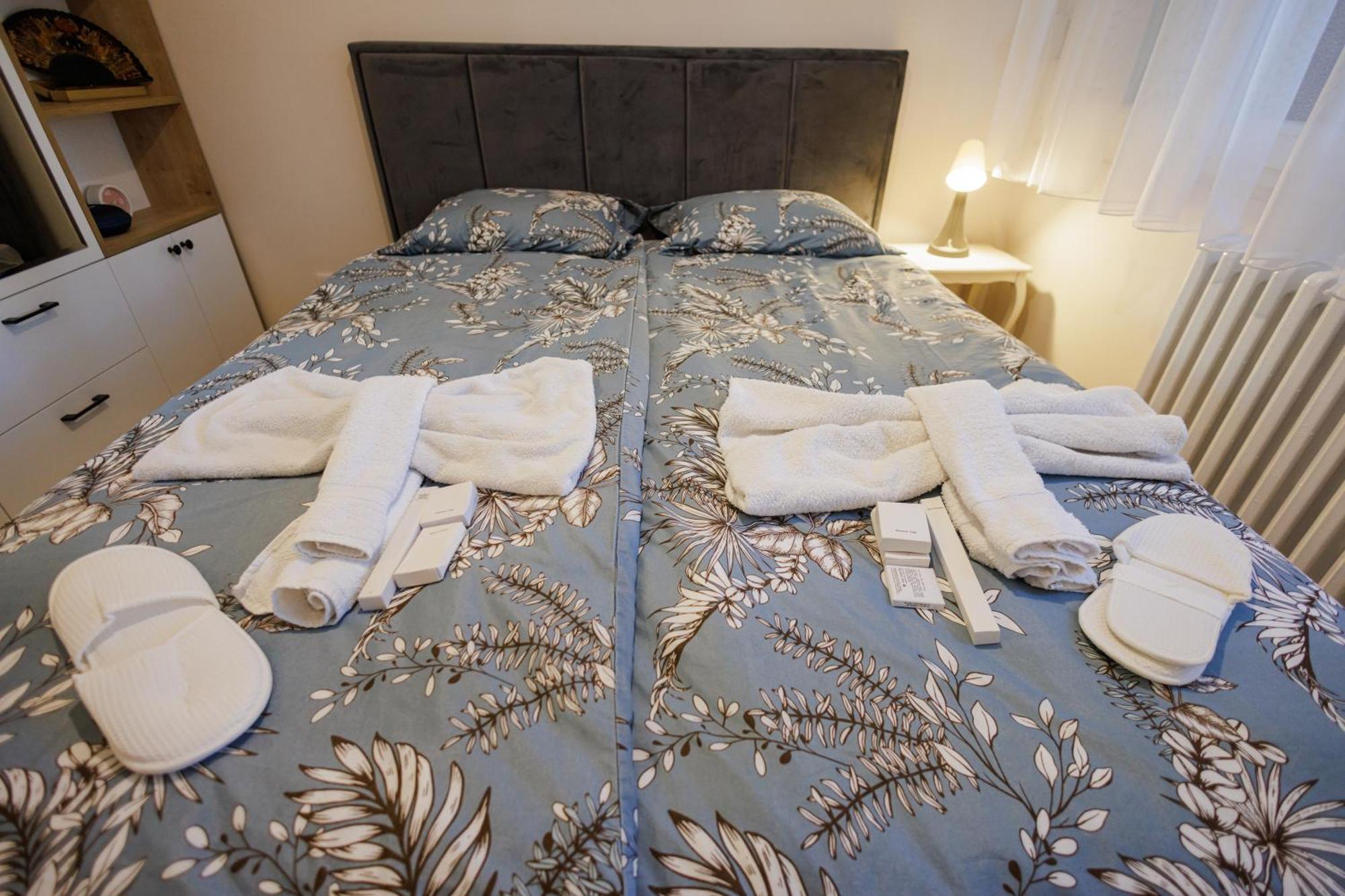 Sava Centar 1-Bedroom Apartments In The Heart Of New 베오그라드 외부 사진